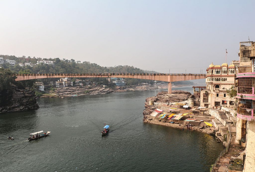 1280px Narmada In Omkareshwar